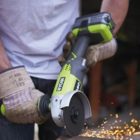 Ryobi One+ R18AG-140S Amoladora sin cable 18V 4.0 Ah Batería Cargador 2.0 A Bolsa de transporte